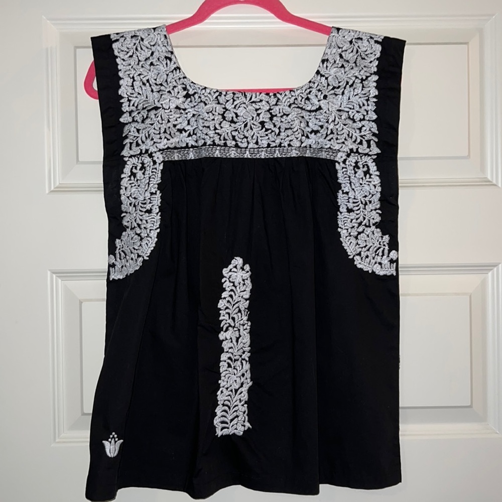 J MARIE EMBROIDERED TOP